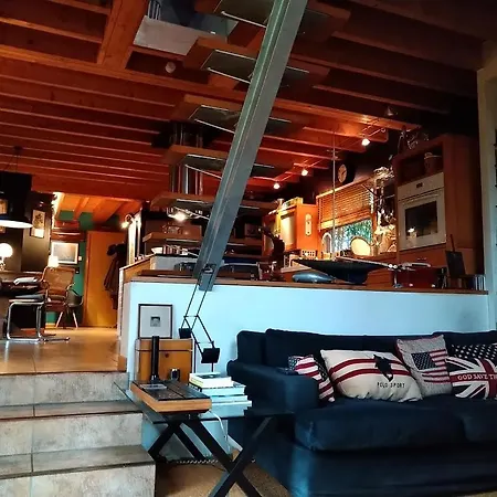 Villa Les Ondes. *